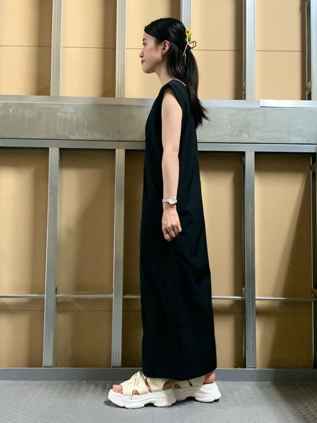 sahoさんの「THE SHOP TK｜【mizugiwa/ラッシュガード】Vネックジャンスカ/セットアップ可/接触冷感/UVケア/洗濯機O」を使ったコーディネート