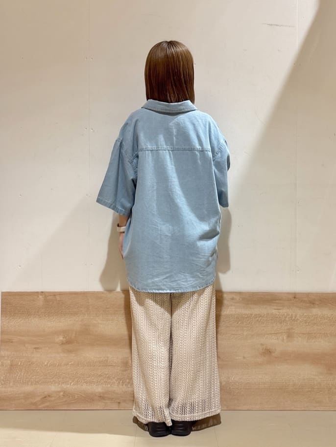 るねさんの「SHOO･LA･RUE｜【S-LL/ひんやり/汗ジミ軽減/UVカット】グラフィックアソートTシャツ」を使ったコーディネート