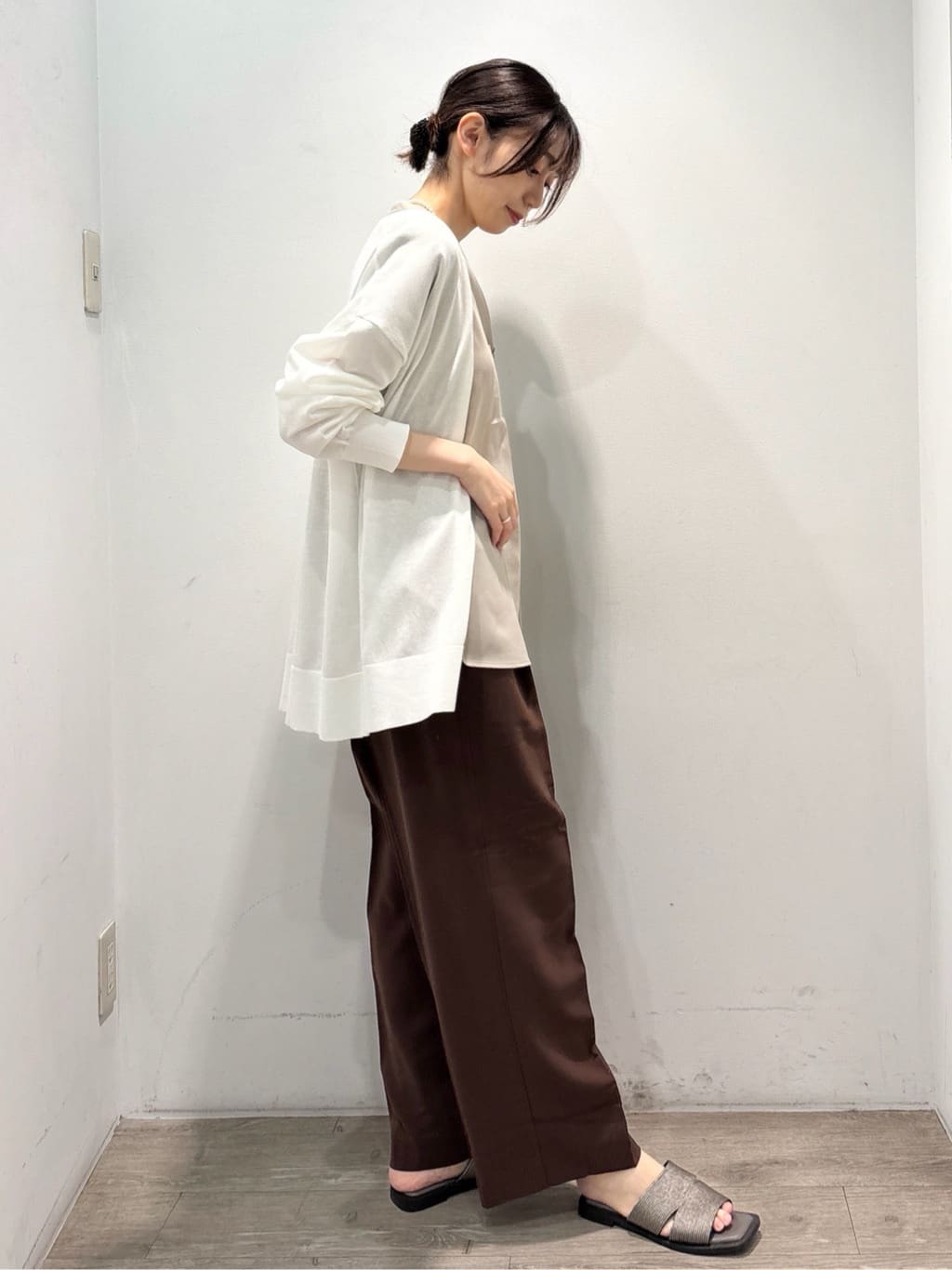 ぶまりんさんの「OPAQUE.CLIP｜《7色展開／SS-LLサイズ》ストレッチスキッパーブラウス／セットアップ対応【洗濯機洗い可／防シワ】」を使ったコーディネート