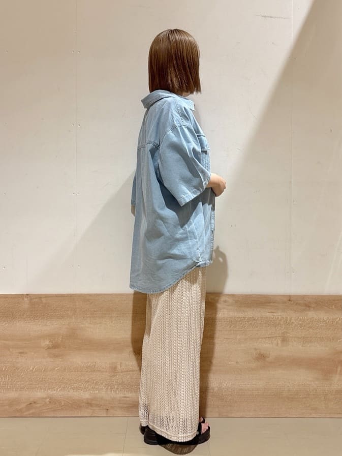 るねさんの「SHOO･LA･RUE｜【S-LL/ひんやり/汗ジミ軽減/UVカット】グラフィックアソートTシャツ」を使ったコーディネート
