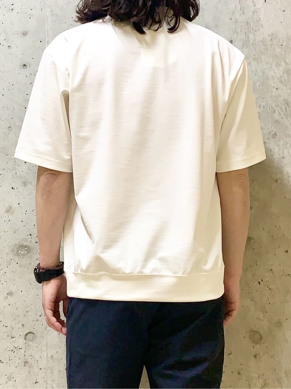 木村剛さんの「TAKEO KIKUCHI｜【全7サイズ&times;8色展開！】トップマルチヘリンボン パンツ」を使ったコーディネート