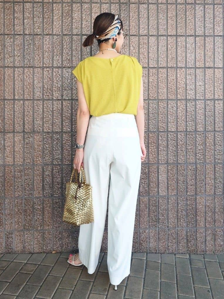 MUTSUKOさんの「UNTITLED｜【ジャージ素材】インナードッキングシアーカットソー」を使ったコーディネート