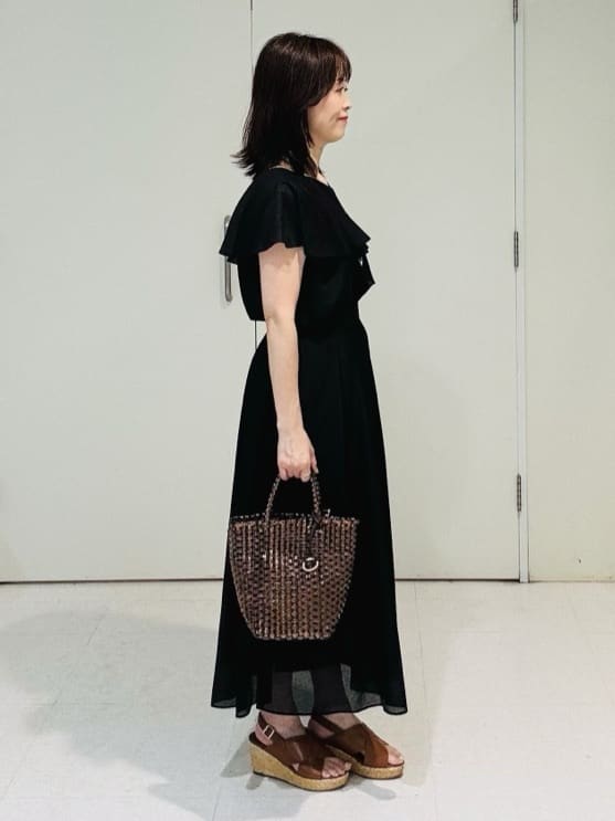 makiさんの「UNTITLED｜【きれいめ/洗える/フリル】ラッフルシアーブラウス」を使ったコーディネート