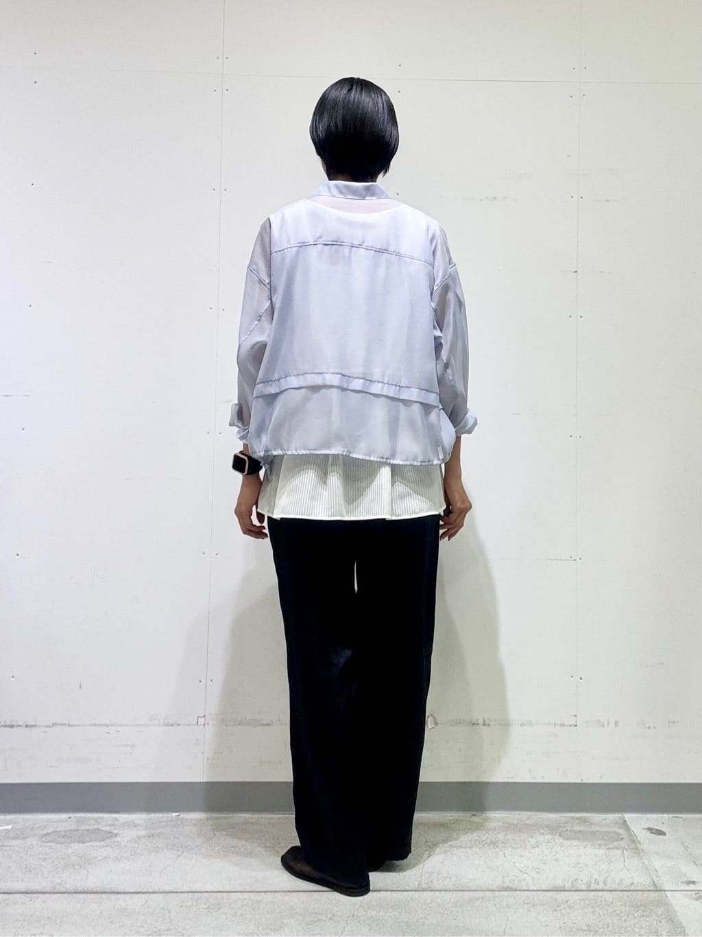 naoさんの「INDIVI｜【洗える／レイヤードにも活躍】ペプラムインナートップス」を使ったコーディネート