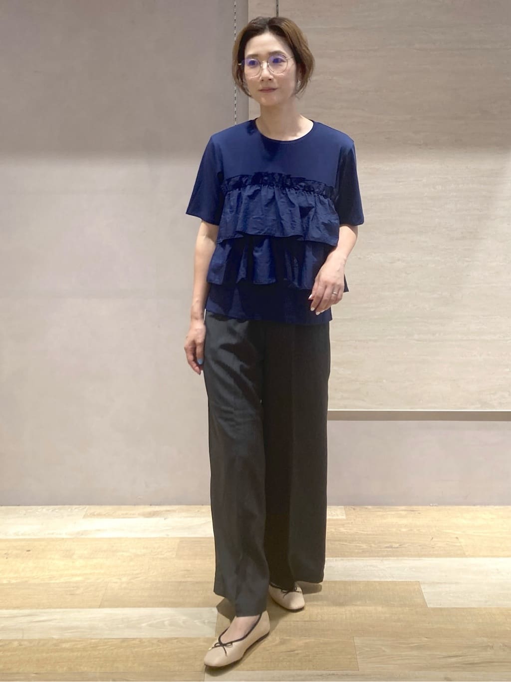 たけねぇさんの「OPAQUE.CLIP｜ウエストサテン使いイージーワイドパンツ【洗濯機洗い可】」を使ったコーディネート