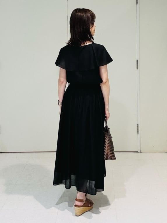 makiさんの「UNTITLED｜【きれいめ/洗える/フリル】ラッフルシアーブラウス」を使ったコーディネート