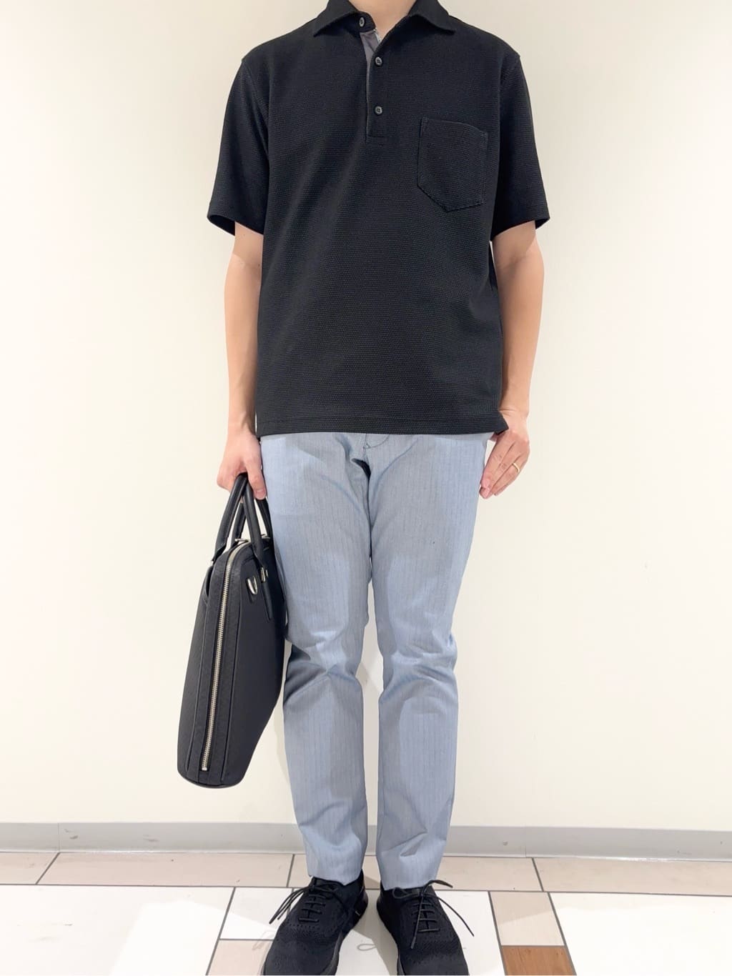 及川さんの「TAKEO KIKUCHI｜【抗菌防臭／9色5サイズ展開】ハニカムメランジ ポロシャツ」を使ったコーディネート