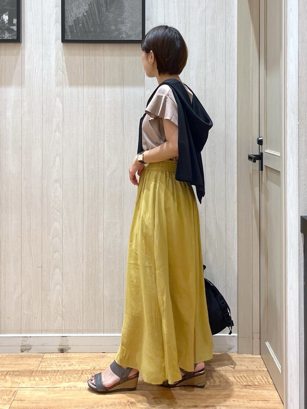 shirayuuuさんの「SHOO･LA･RUE｜【S-LL/ひんやり/UV】手の甲まで隠れる トッパーカーディガン」を使ったコーディネート