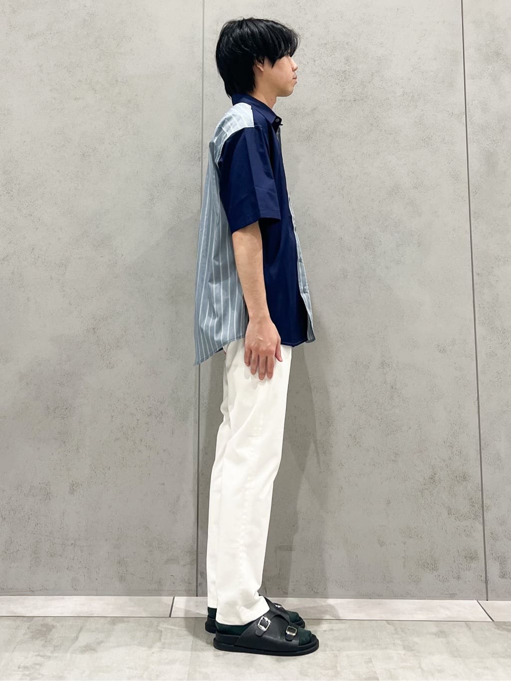 SHI-MAさんの「THE SHOP TK｜ブロードパネルストライプ 半袖シャツ 洗濯機OK／サスティナブル素材」を使ったコーディネート