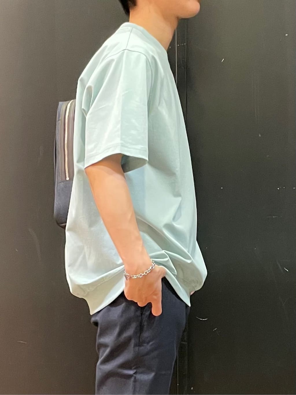 すずきさんの「TAKEO KIKUCHI｜【抗菌防臭／5サイズ展開】ハイゲージポンチ Tシャツ」を使ったコーディネート