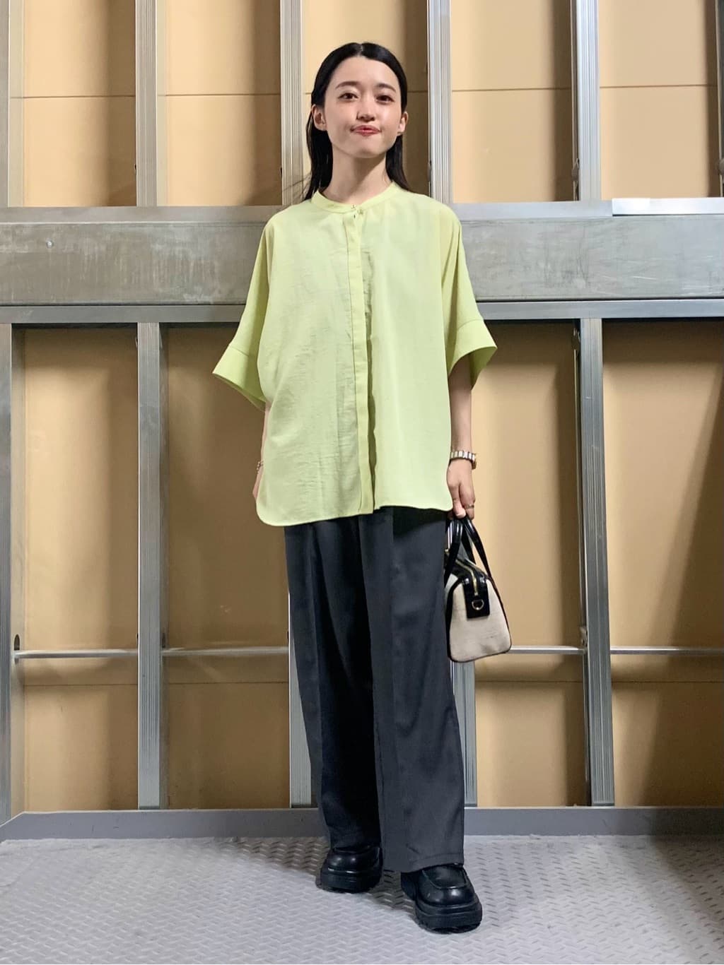 sahoさんの「THE SHOP TK｜麻調ピンタックワイドパンツ【洗濯機OK】」を使ったコーディネート