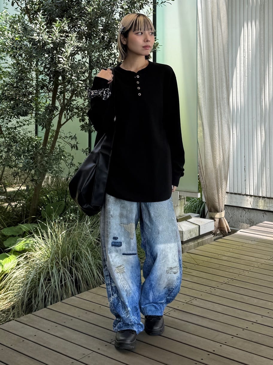 川本葵さんの「tk.TAKEO KIKUCHI｜」を使ったコーディネート
