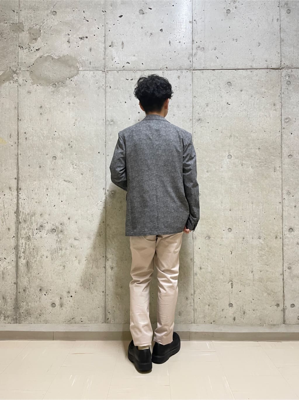 すずきさんの「TAKEO KIKUCHI｜【抗菌防臭】COOL DOTS（R）ドビープリント ジャケット」を使ったコーディネート