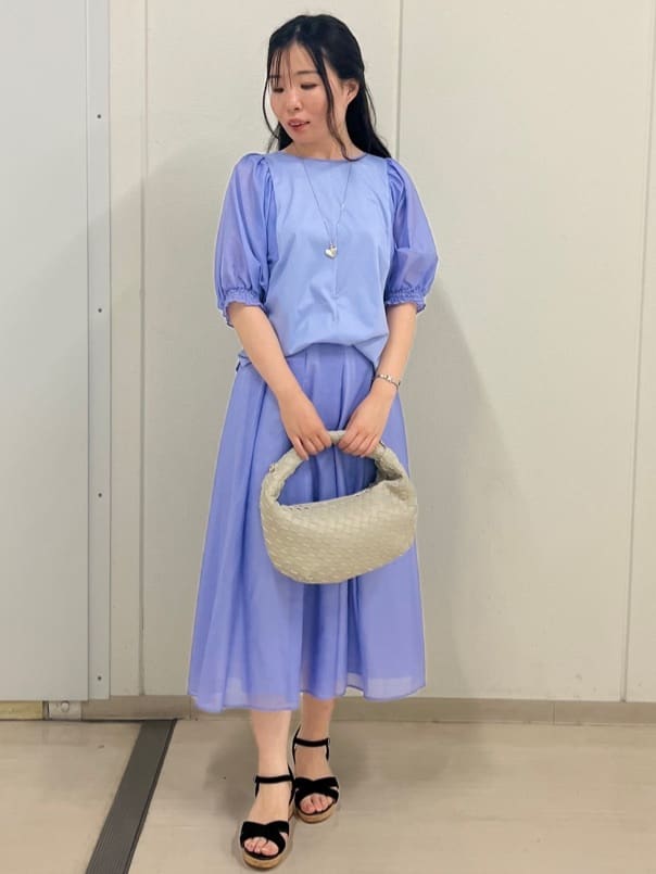 Rihoさんの「Reflect｜【マシンウォッシュ可／セットアップ可】シアーボックスタックプリーツスカート」を使ったコーディネート