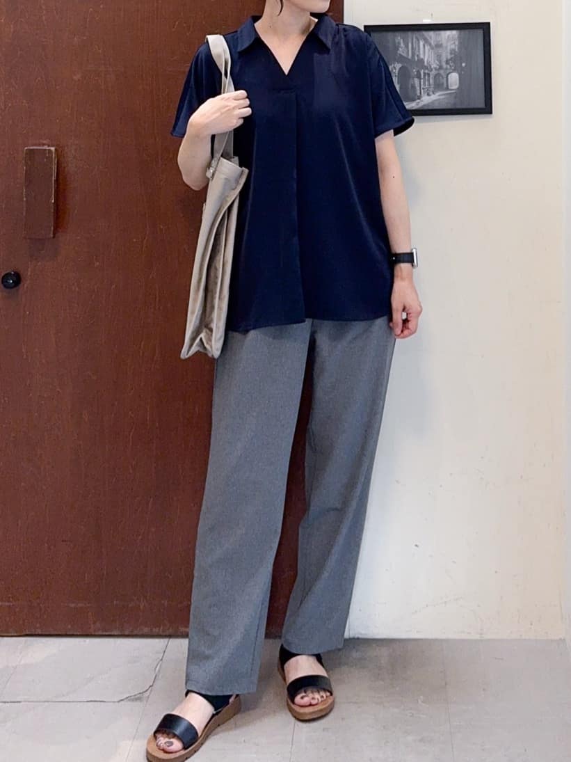 𝐇𝐢𝐫𝐨𝐦𝐢さんの「SHOO･LA･RUE｜【洗える/S-LL/プチプラ】さらっとすっきりきれい見え スキッパーブラウス」を使ったコーディネート