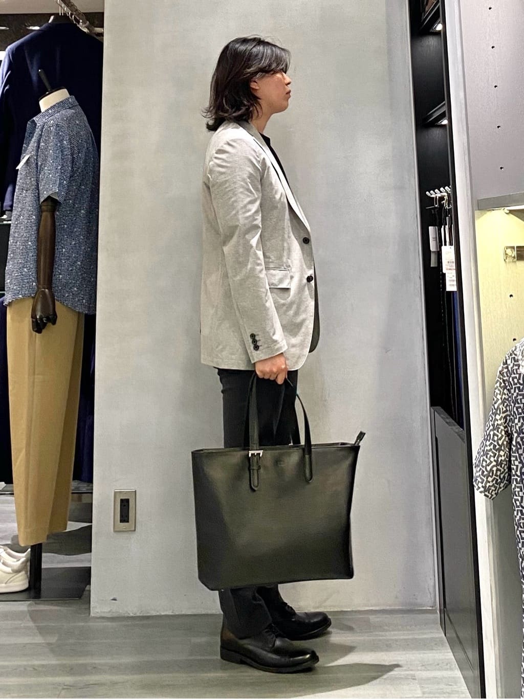 nishiさんの「TAKEO KIKUCHI｜【抗菌防臭】COOL DOTS（R）ドビープリント ジャケット」を使ったコーディネート