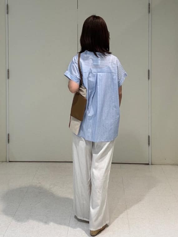makiさんの「UNTITLED｜【洗える/スキッパー】フレンチスリーブシアーブラウス」を使ったコーディネート