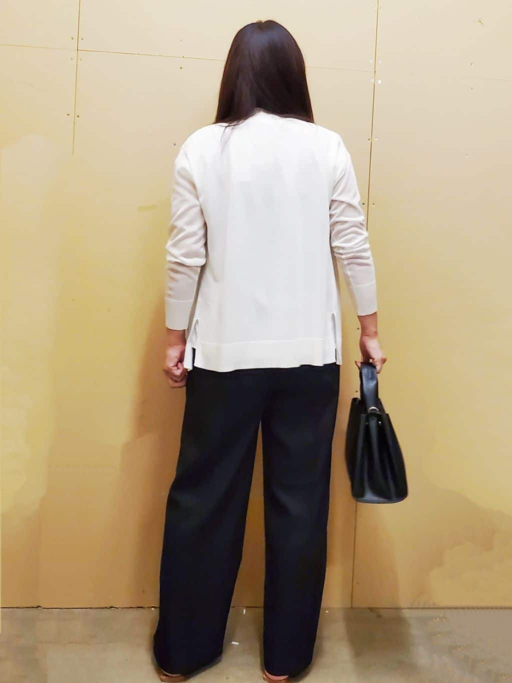 ひさえさんの「THE SHOP TK｜麻調ピンタックワイドパンツ【洗濯機OK】」を使ったコーディネート