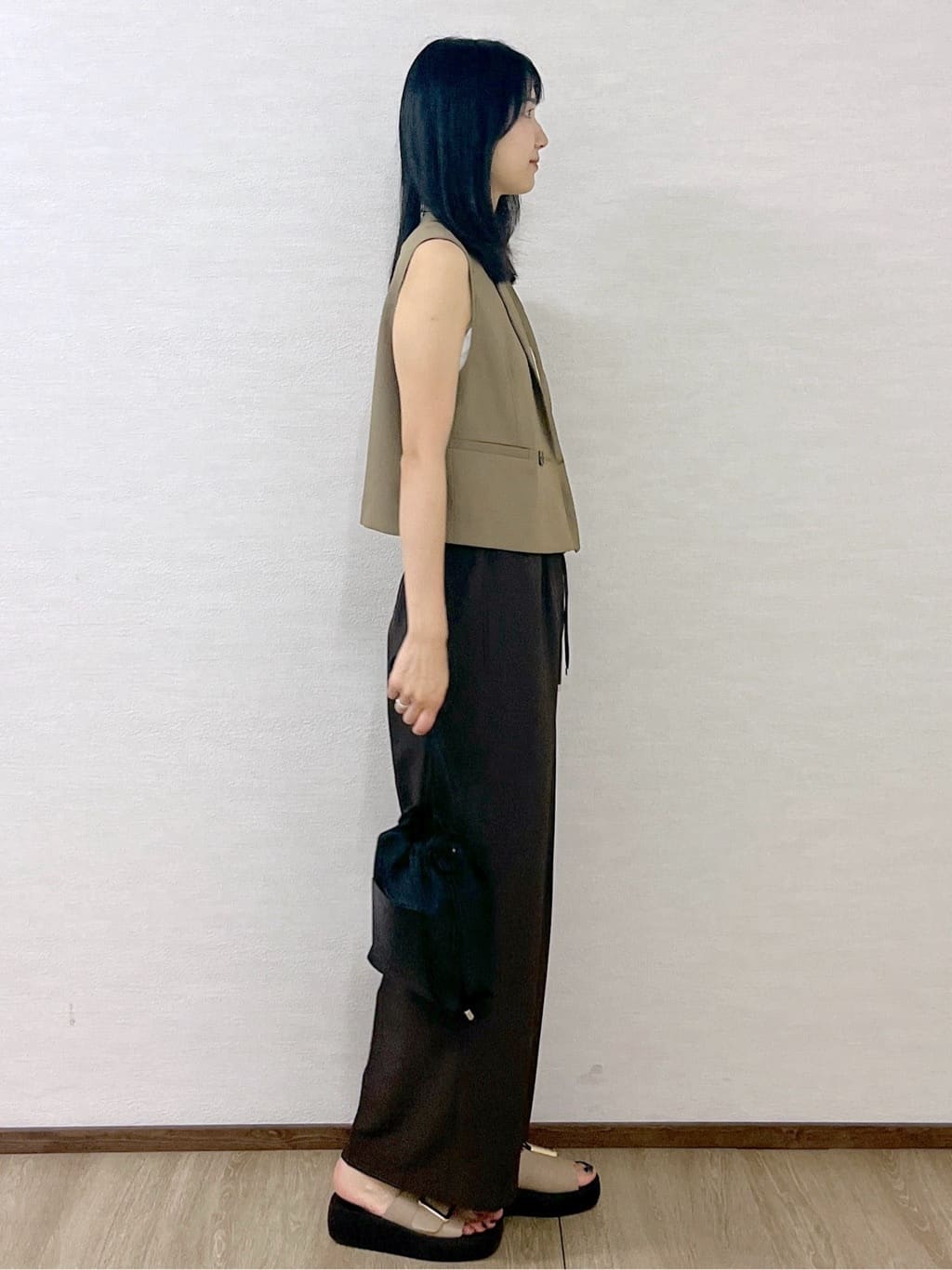 sachikoさんの「OPAQUE.CLIP｜ショートテーラードジレ【接触冷感／洗濯機洗い可】」を使ったコーディネート