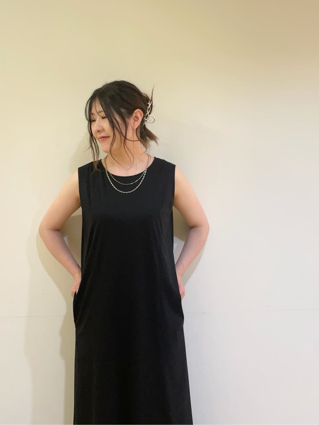 フナキさんの「UNTITLED｜【手洗い可】マルチストライプニットバッグ」を使ったコーディネート