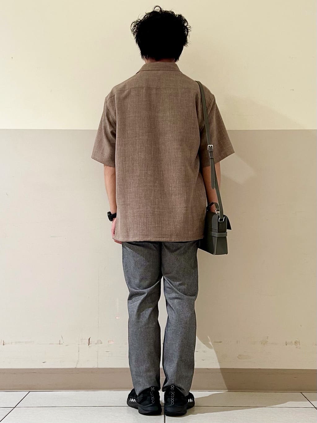 KENJI Iさんの「THE SHOP TK｜アートグラフィック 半袖Tシャツ 洗濯機OK」を使ったコーディネート