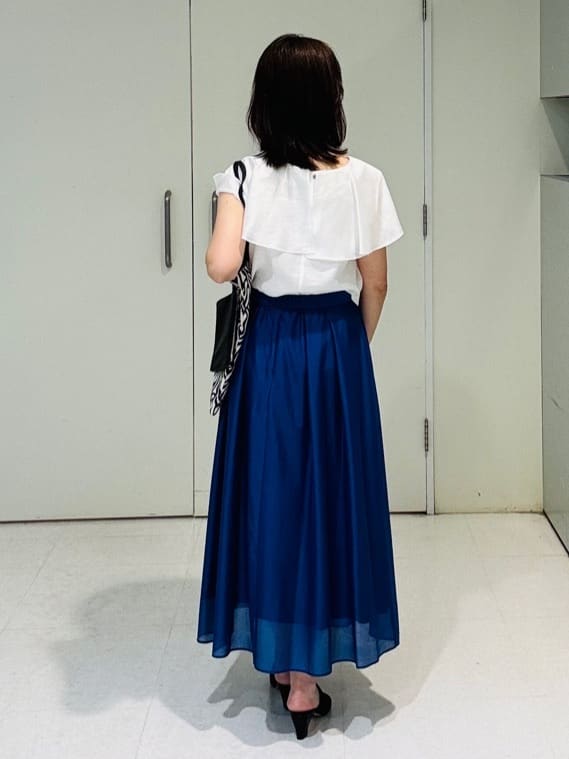 makiさんの「UNTITLED｜【きれいめ/洗える/フリル】ラッフルシアーブラウス」を使ったコーディネート