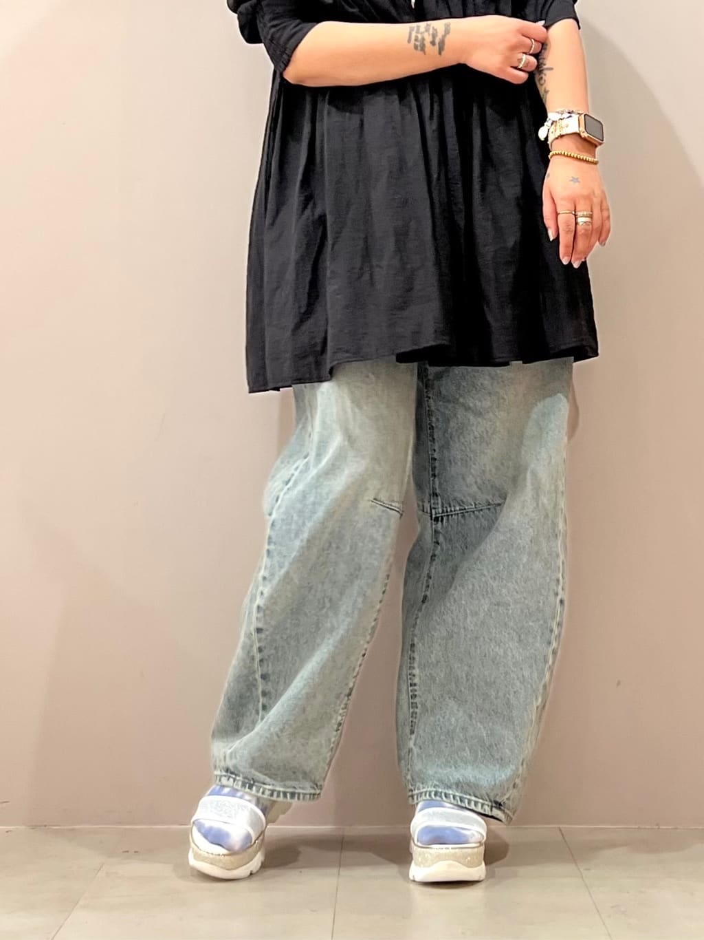 TAKAさんの「ESPERANZA｜キルティング厚底スポサン」を使ったコーディネート