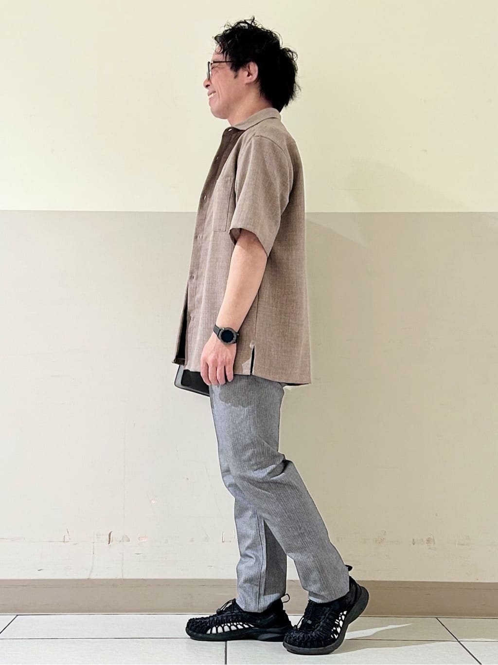 KENJI Iさんの「THE SHOP TK｜アートグラフィック 半袖Tシャツ 洗濯機OK」を使ったコーディネート