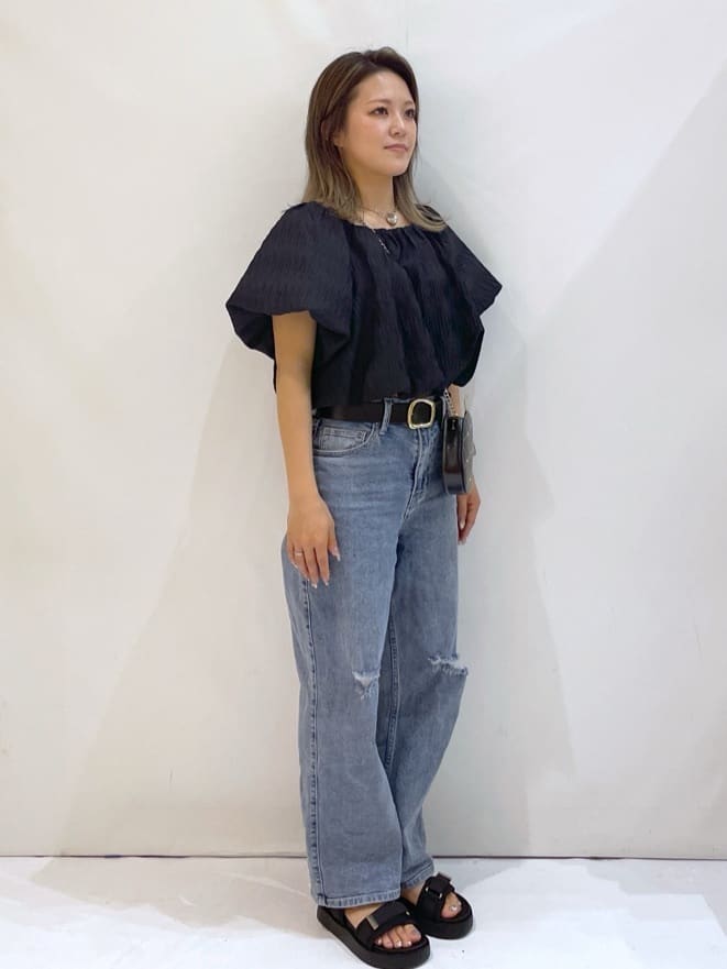 manaさんの「OPAQUE.CLIP｜ふくれジャカードバルーンブラウス【洗濯機洗い可】」を使ったコーディネート