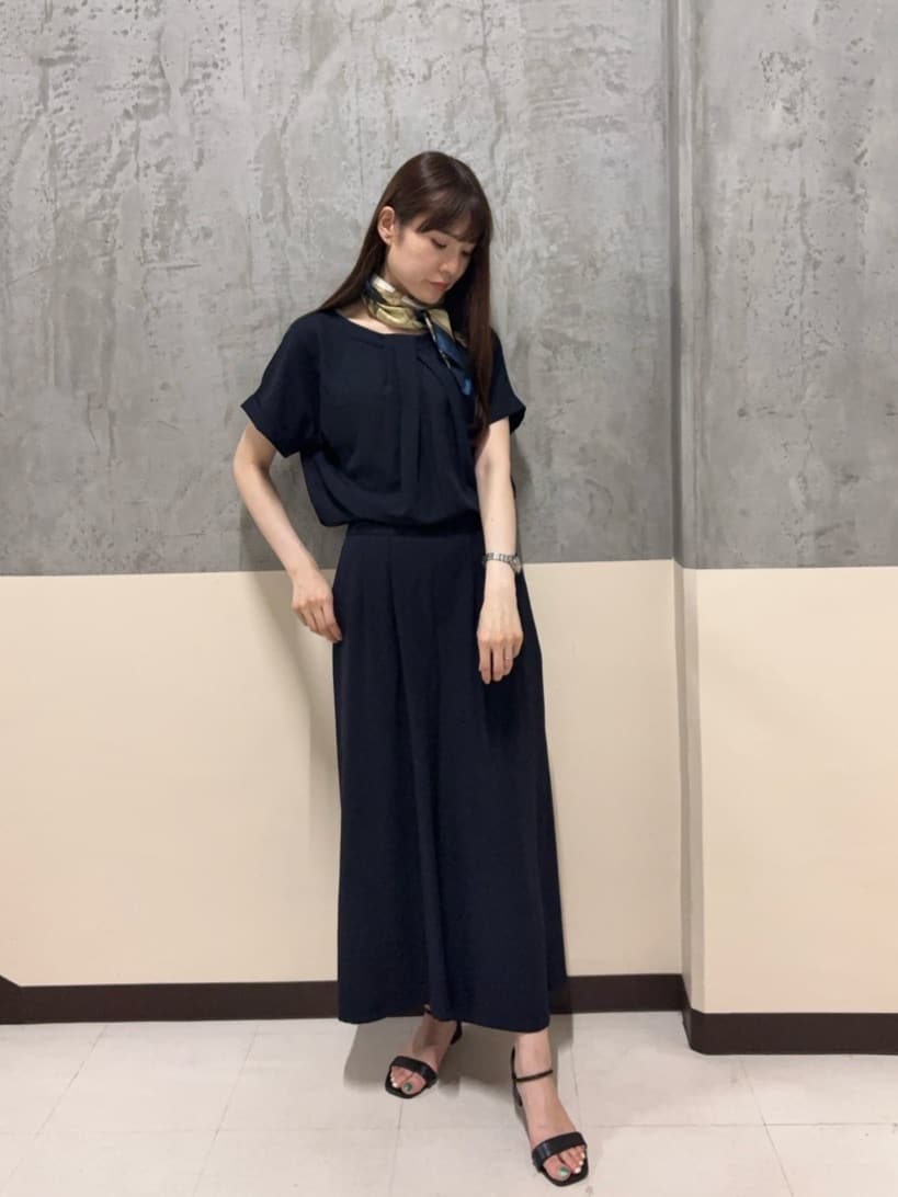 mayuさんの「UNTITLED｜◆【セットアップ可/接触冷感/イージーケア】リラクミスト　2WAYブラウス」を使ったコーディネート
