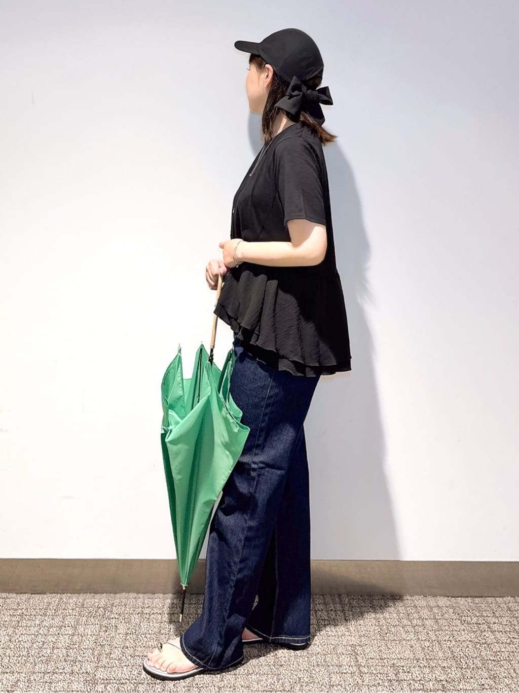 みーさんの「grove｜【Lee&times;grove別注】STRAIGHT DENIM PANTS」を使ったコーディネート