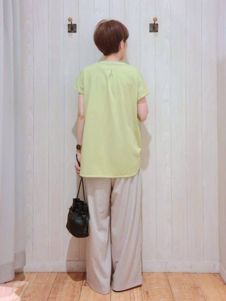 Ribさんの「SHOO･LA･RUE｜【着丈選べる】触れる度ひんやり ゆるきれい イージーワイドパンツ」を使ったコーディネート