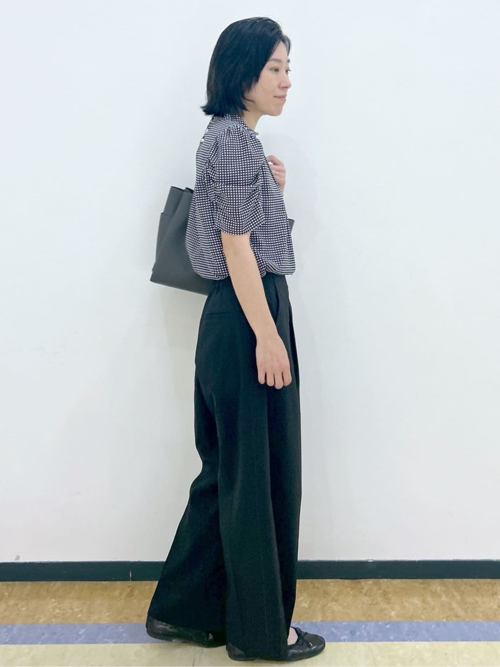 su.さんの「index｜柄プリントピンタックブラウス【洗濯機洗い可／イージーアイロン／防シワ】」を使ったコーディネート