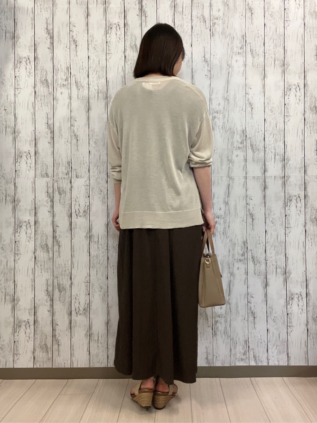 シカさんの「SHOO･LA･RUE｜【前後2WAY】さらりと大人上品に 楊柳フレンチワンピース」を使ったコーディネート