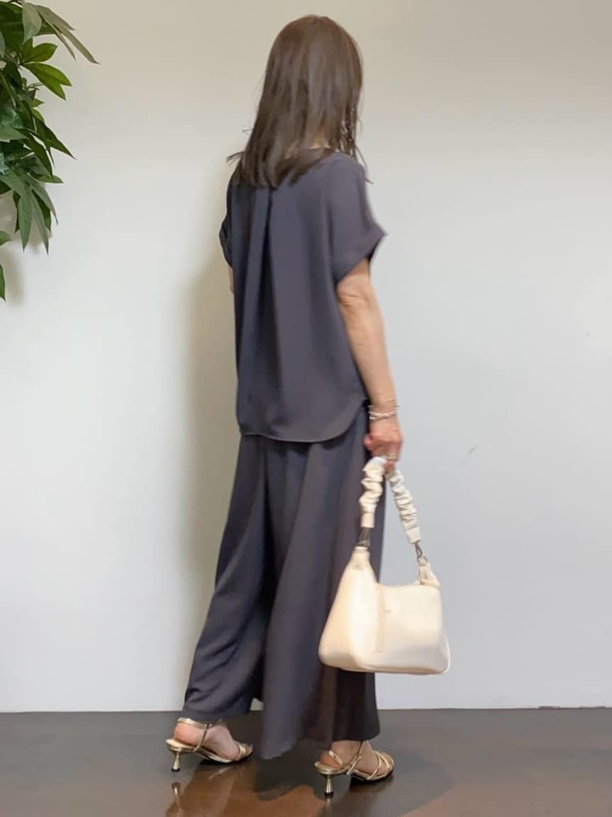 tomoさんの「UNTITLED｜【ステンレス】レイヤードチェーンネックレス」を使ったコーディネート