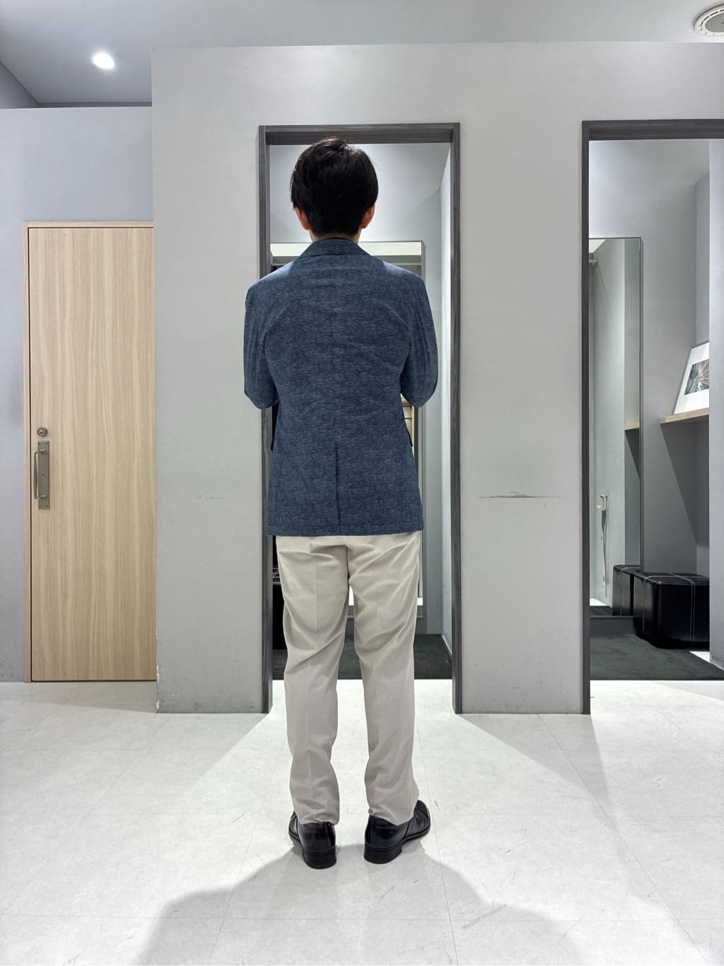 わいずみさんの「TAKEO KIKUCHI｜【抗菌防臭】COOL DOTS（R）ドビープリント ジャケット」を使ったコーディネート