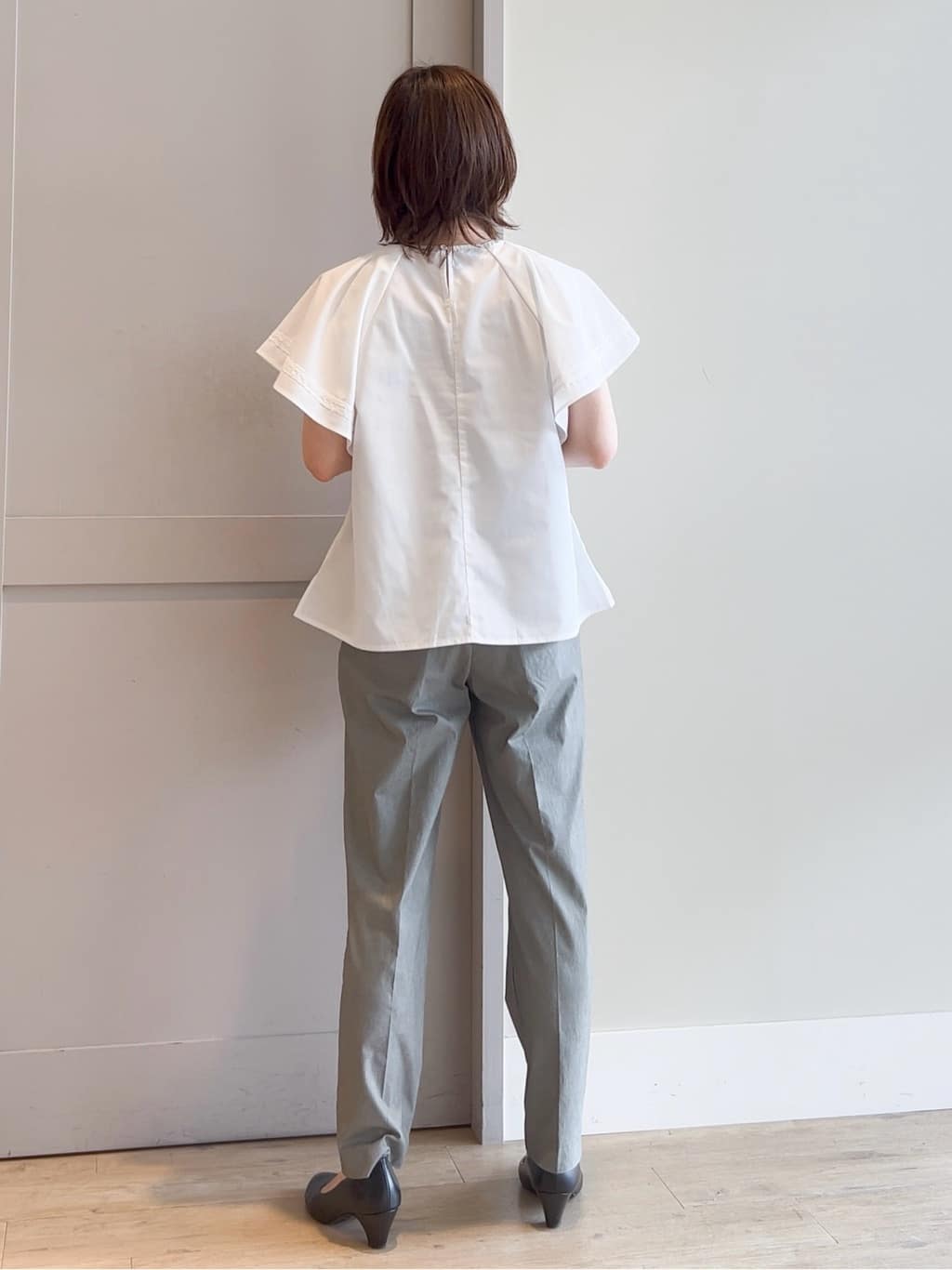 yamakoさんの「grove｜キレイも動きやすさも　美脚見えハイパーストレッチパンツ」を使ったコーディネート
