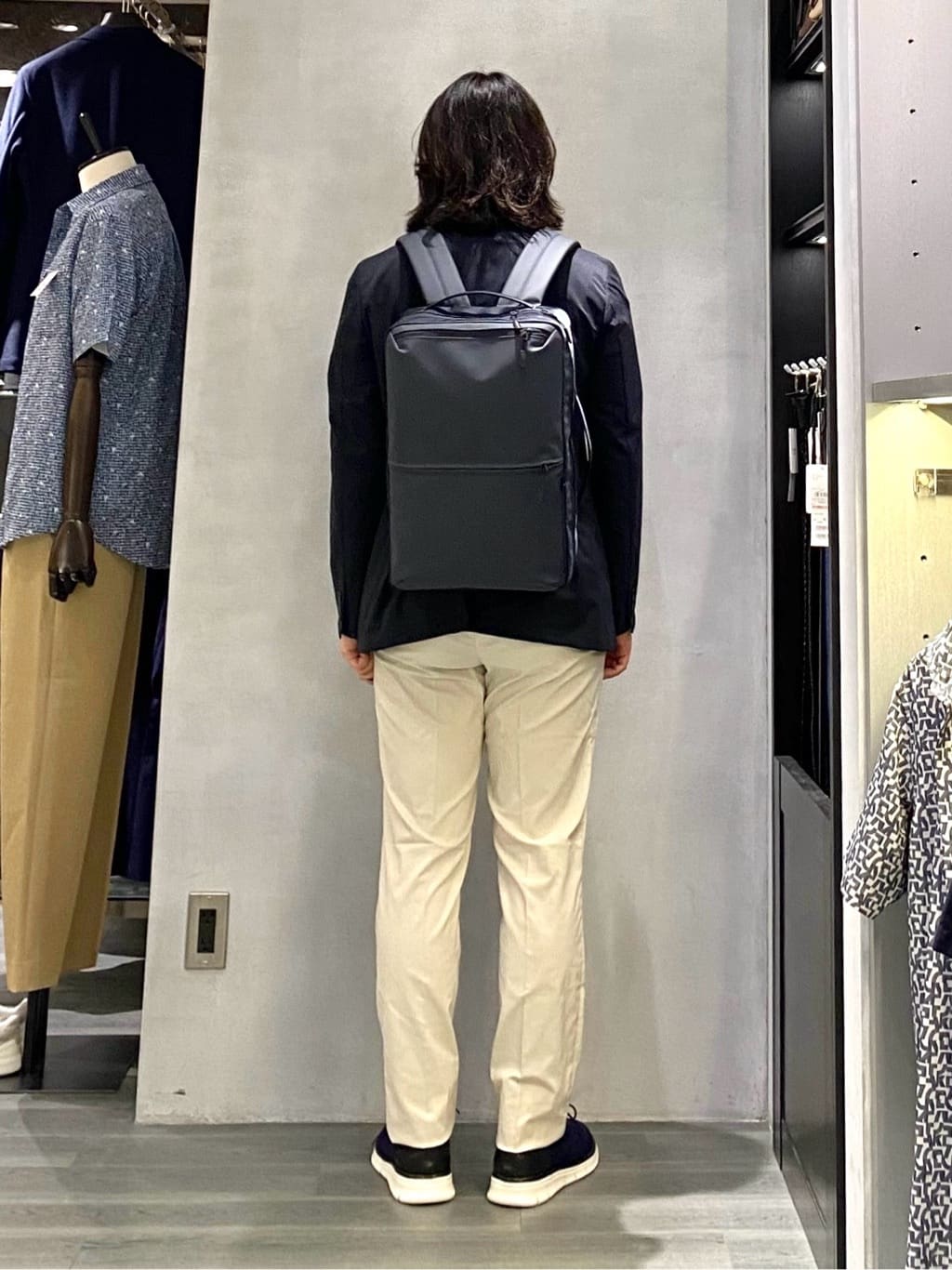 nishiさんの「TAKEO KIKUCHI｜【抗菌防臭／5サイズ展開】ハイゲージポンチ Tシャツ」を使ったコーディネート