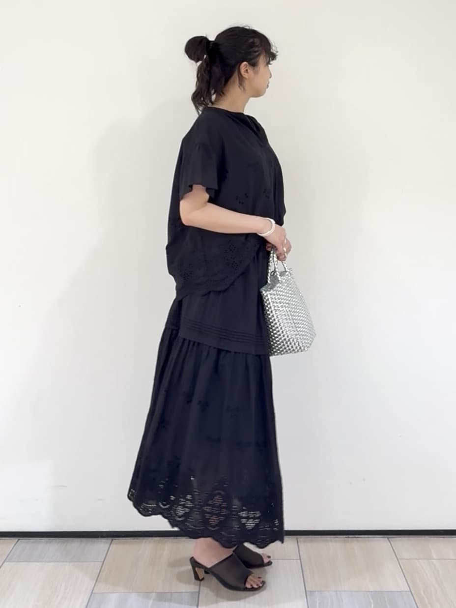 YUKAさんの「UNTITLED｜メタリックメッシュトート」を使ったコーディネート