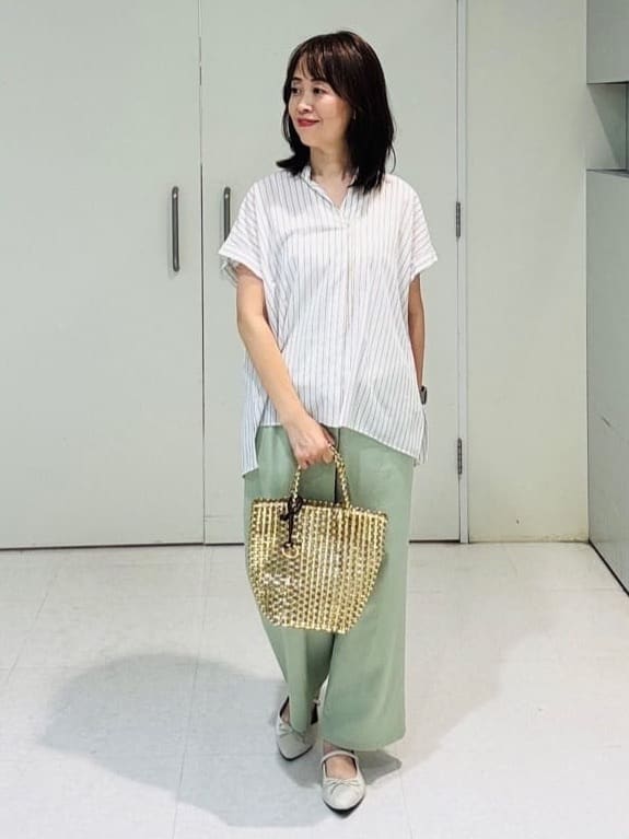 makiさんの「UNTITLED｜【洗える/スキッパー】フレンチスリーブシアーブラウス」を使ったコーディネート