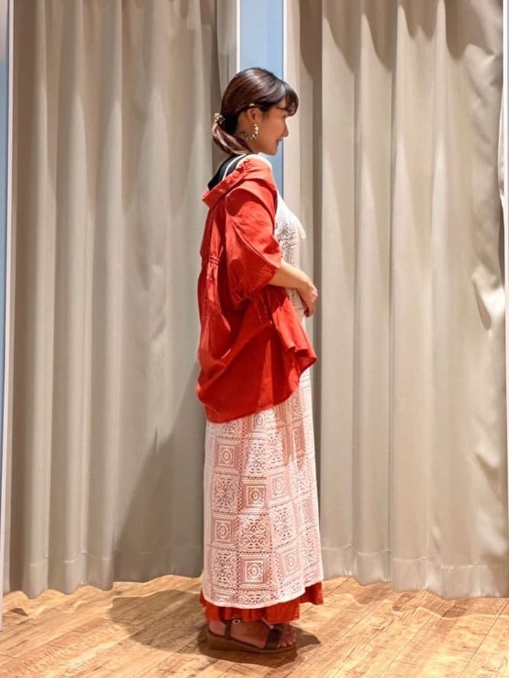 もんちゃんさんの「SHOO･LA･RUE｜麻調ティアードスカート」を使ったコーディネート