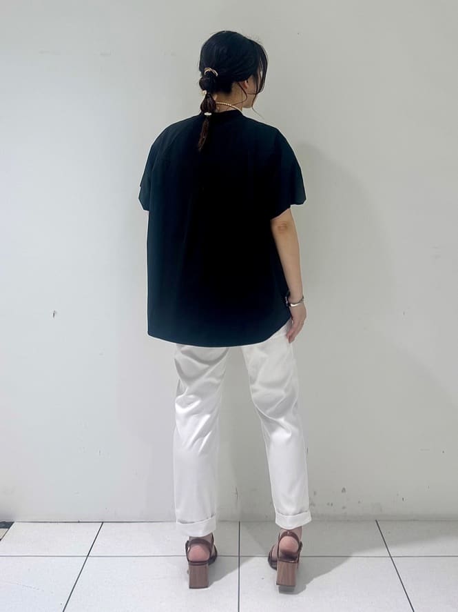 そんさんの「INDIVI｜【洗える／レイヤードにも活躍】ペプラムインナートップス」を使ったコーディネート