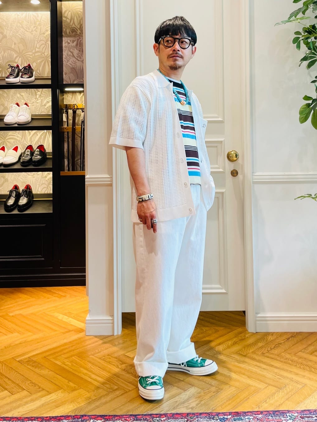 鶴田大士さんの「DRESSTERIOR｜オーガニックコットン キューバニットシャツ」を使ったコーディネート