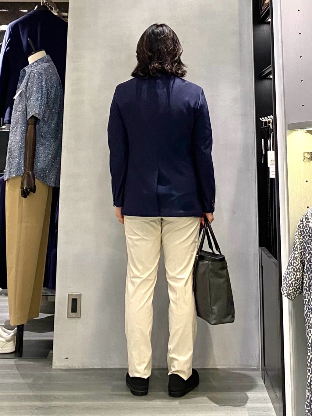 nishiさんの「TAKEO KIKUCHI｜◆ヘアラインスリム 横型トートバッグ」を使ったコーディネート
