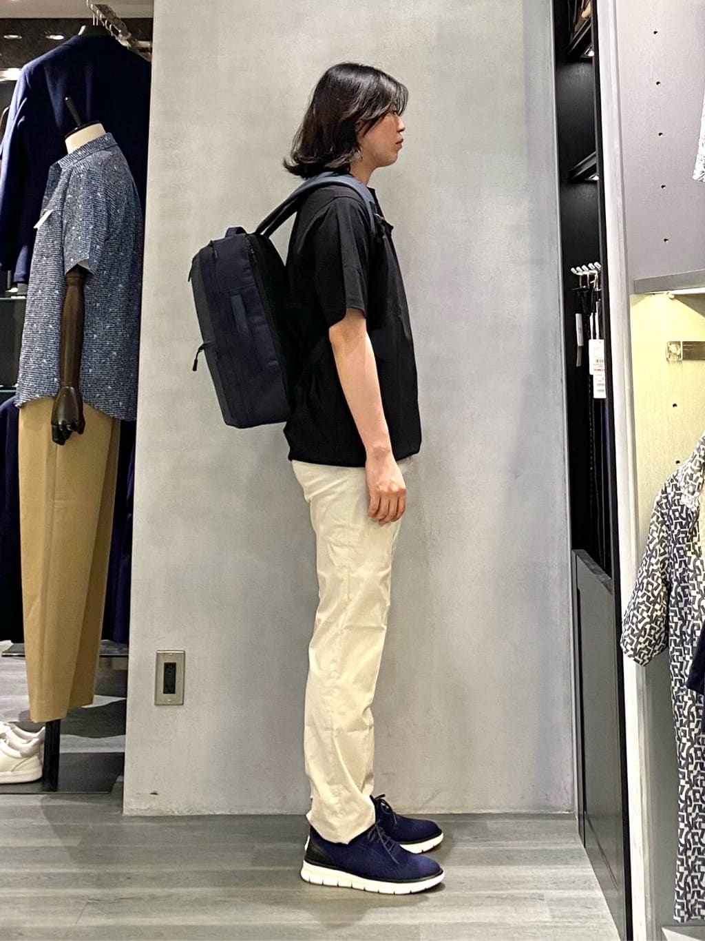 nishiさんの「TAKEO KIKUCHI｜【抗菌防臭／5サイズ展開】ハイゲージポンチ Tシャツ」を使ったコーディネート