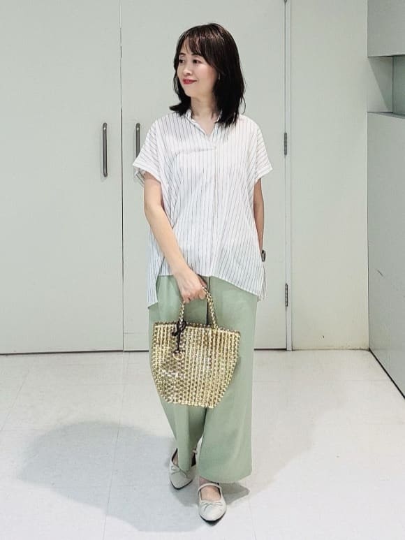 makiさんの「UNTITLED｜【洗える/スキッパー】フレンチスリーブシアーブラウス」を使ったコーディネート