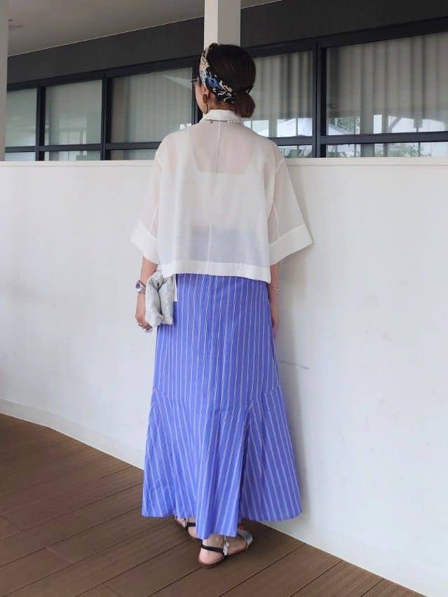 MUTSUKOさんの「UNTITLED｜【前開き/洗える】ショート丈シアーシャツ」を使ったコーディネート