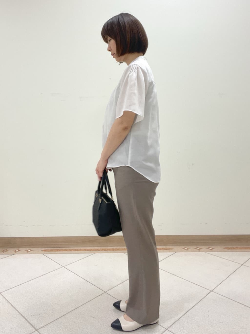 hanaさんの「Reflect｜【選べる5色◎／マシンウォッシュ可】シャーリングデザインブラウス」を使ったコーディネート