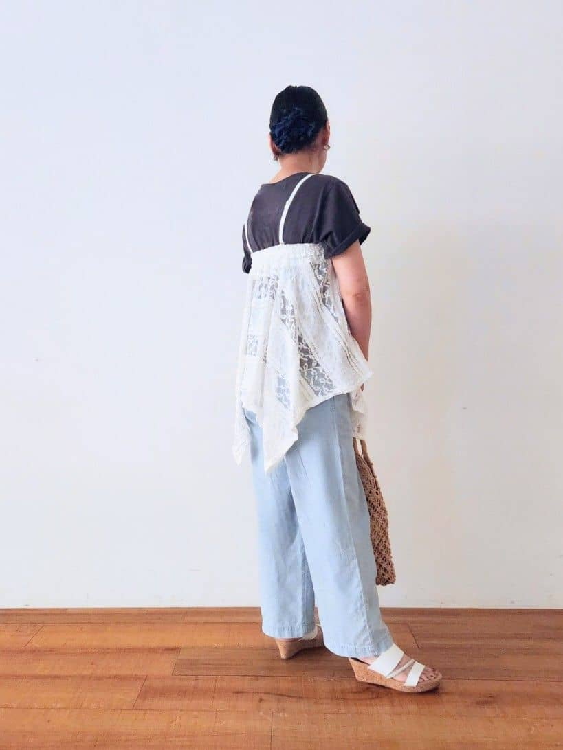 くまさんの「SHOO･LA･RUE｜【2WAY】スカートにもなる イレヘム レースビスチェ」を使ったコーディネート