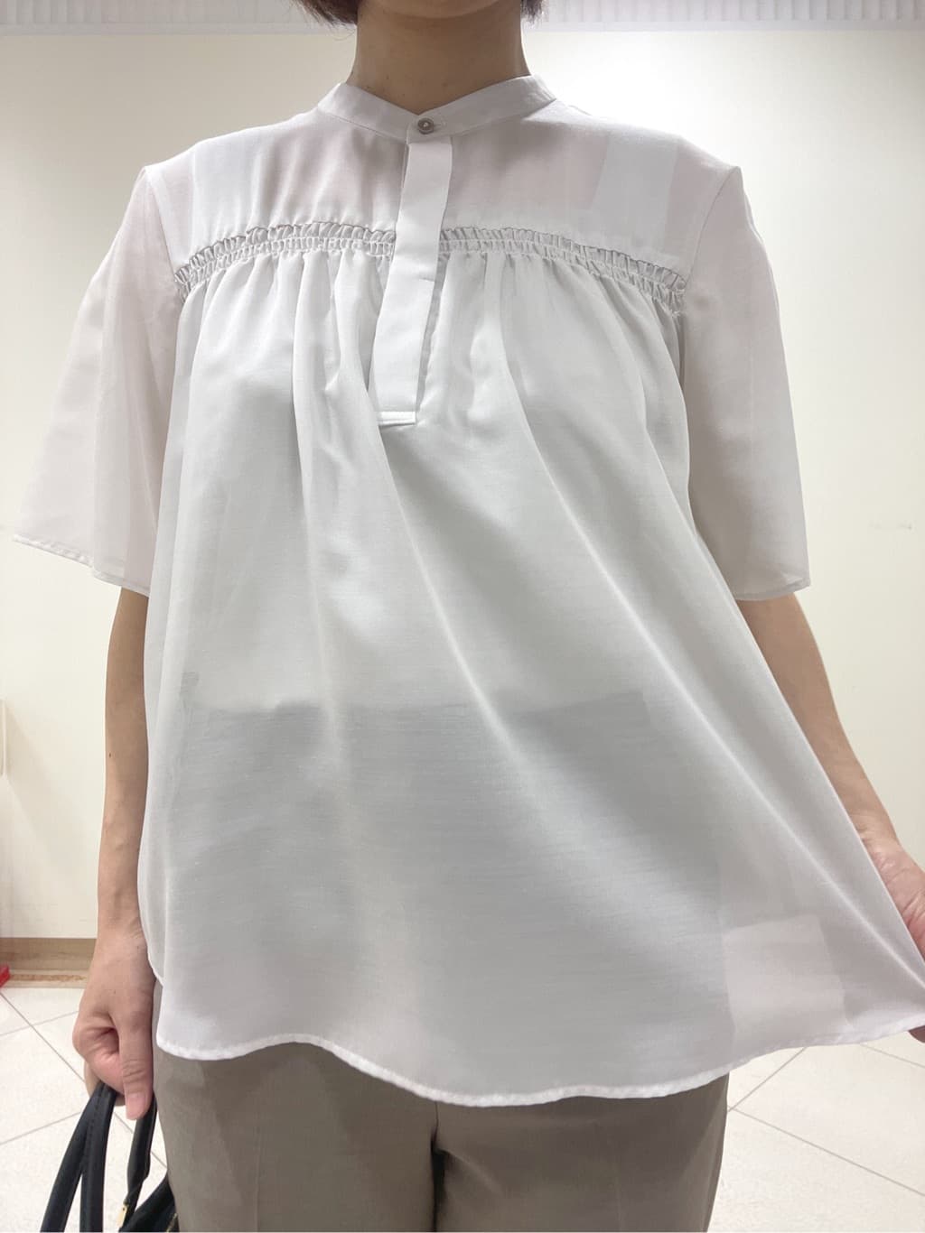 hanaさんの「Reflect｜【選べる5色◎／マシンウォッシュ可】シャーリングデザインブラウス」を使ったコーディネート
